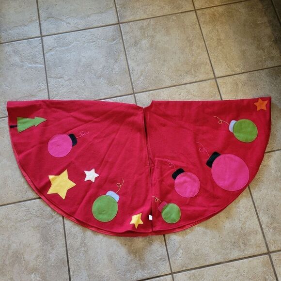Wool Christmas Tree Skirt with Applied Traditional Christmas Decorations - Picture 3 of 12